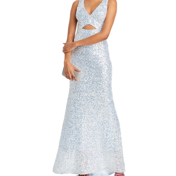 Gorgeous sequined cut out gown, light blue/silver, size 4 US - Picture 5 of 6